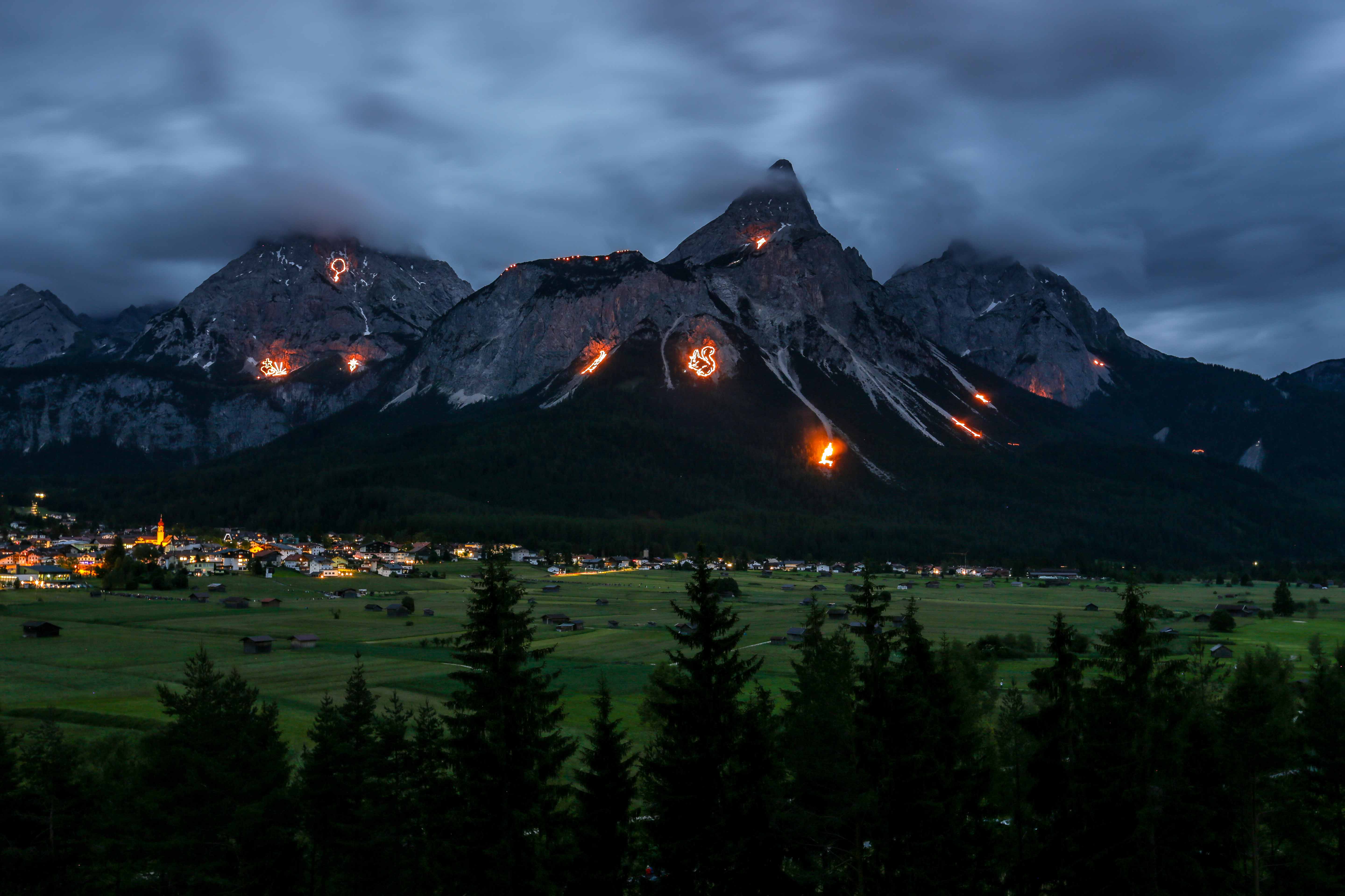 Ammergauer Alpen in Flammen